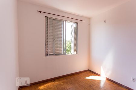 Quarto 2 de apartamento à venda com 3 quartos, 70m² em Cavalhada, Porto Alegre