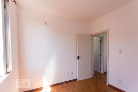 Quarto 2 de apartamento à venda com 3 quartos, 70m² em Cavalhada, Porto Alegre