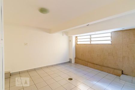 Quarto 2 de casa para alugar com 2 quartos, 45m² em Vila Brasílio Machado, São Paulo