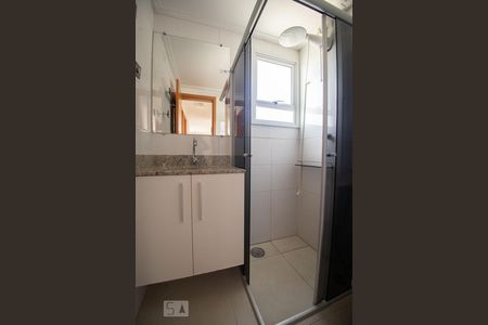 banheiro de apartamento à venda com 2 quartos, 51m² em Jardim Paulicéia, Campinas