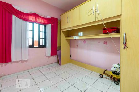 Quarto 1 de casa para alugar com 2 quartos, 90m² em Jardim Danfer, São Paulo