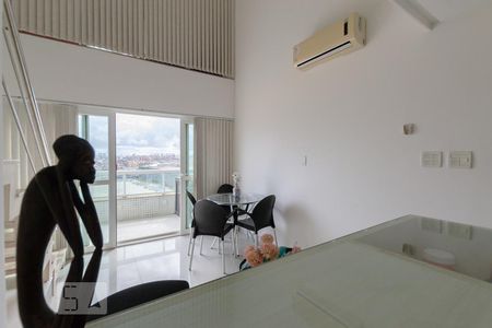 Sala de apartamento para alugar com 2 quartos, 53m² em Armação, Salvador