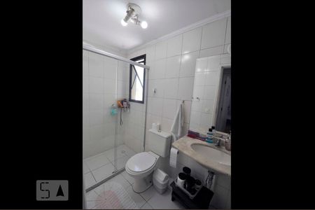 Banheiro Social de apartamento à venda com 3 quartos, 69m² em Km 18, Osasco