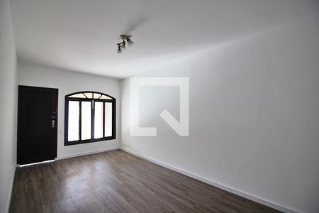 Casa para alugar com 248m², 3 quartos e 3 vagasSala