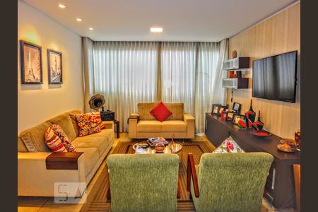 Apartamento à venda com 3 quartos, 78m² em Carlos Prates, Belo Horizonte