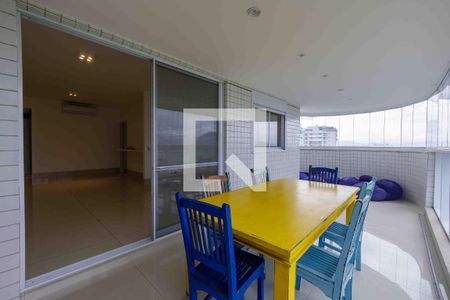 Varanda de apartamento para alugar com 3 quartos, 151m² em Barra da Tijuca, Rio de Janeiro