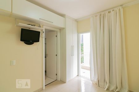 Quarto de apartamento à venda com 1 quarto, 40m² em Vila Olímpia, São Paulo