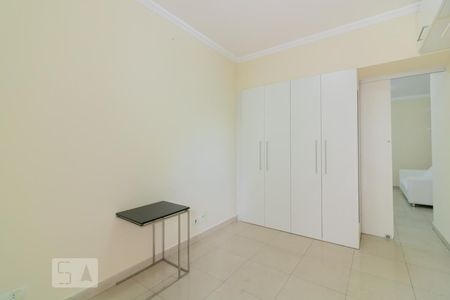 Quarto de apartamento à venda com 1 quarto, 40m² em Vila Olímpia, São Paulo