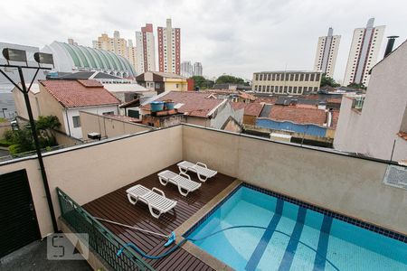 Vista da Varanda (Piscina) de apartamento para alugar com 2 quartos, 53m² em Mooca, São Paulo
