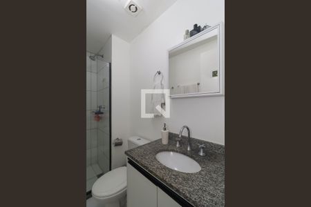 Banheiro de apartamento à venda com 1 quarto, 50m² em Pinheiros, São Paulo