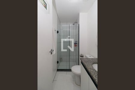 Banheiro de apartamento à venda com 1 quarto, 50m² em Pinheiros, São Paulo