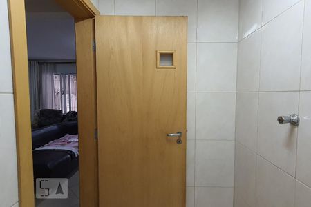 Banheiro de casa à venda com 4 quartos, 186m² em Parque Edu Chaves, São Paulo
