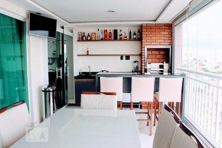 Sala de apartamento para alugar com 2 quartos, 93m² em Vila Nair, São Paulo