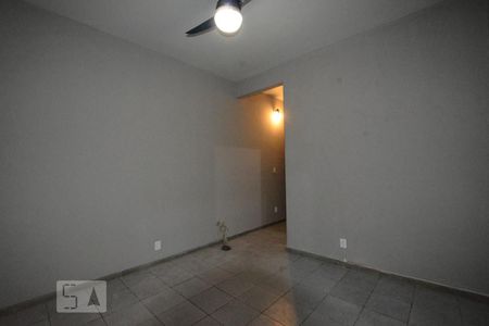 Sala de apartamento para alugar com 2 quartos, 61m² em Vila da Penha, Rio de Janeiro