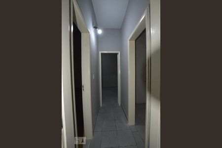 Corredor de apartamento para alugar com 2 quartos, 61m² em Vila da Penha, Rio de Janeiro