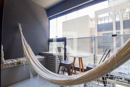 Varanda de kitnet/studio para alugar com 1 quarto, 25m² em Pinheiros, São Paulo