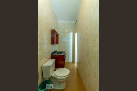 Banheiro de casa de condomínio para alugar com 1 quarto, 60m² em Todos Os Santos, Rio de Janeiro