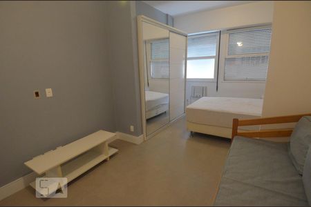 Sala de apartamento à venda com 1 quarto, 45m² em Copacabana, Rio de Janeiro