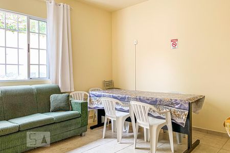 Cozinha de kitnet/studio para alugar com 1 quarto, 25m² em Cidade Universitária, Campinas