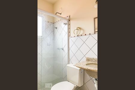 Banheiro de kitnet/studio para alugar com 1 quarto, 25m² em Cidade Universitária, Campinas