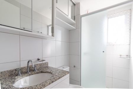 Banheiro da Suíte de apartamento à venda com 3 quartos, 79m² em Jardim Carvalho, Porto Alegre