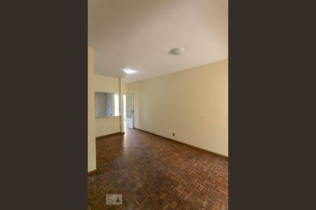 Sala de apartamento para alugar com 3 quartos, 120m² em Copacabana, Belo Horizonte