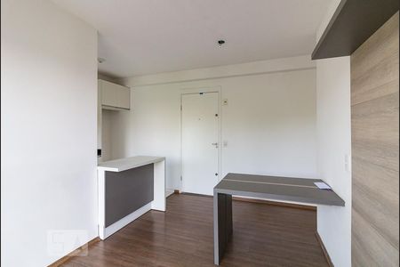 Sala de apartamento para alugar com 2 quartos, 45m² em Taboão, Guarulhos