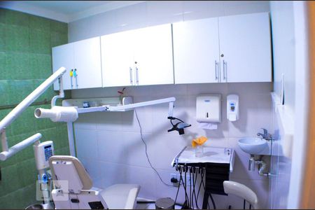 Casa para alugar com 800m², 5 quartos e 6 vagas Casa para alugar com 800m², 5 quartos e 6 vagasConsultório 3