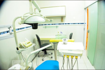 Casa para alugar com 800m², 5 quartos e 6 vagas Casa para alugar com 800m², 5 quartos e 6 vagasConsultório 2