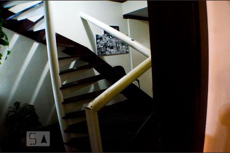 Casa para alugar com 800m², 5 quartos e 6 vagas Casa para alugar com 800m², 5 quartos e 6 vagasAcesso aos quartos