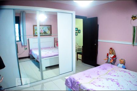 Casa para alugar com 800m², 5 quartos e 6 vagas Casa para alugar com 800m², 5 quartos e 6 vagasQuarto 1