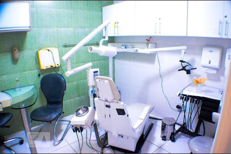 Casa para alugar com 800m², 5 quartos e 6 vagas Casa para alugar com 800m², 5 quartos e 6 vagasConsultório 3