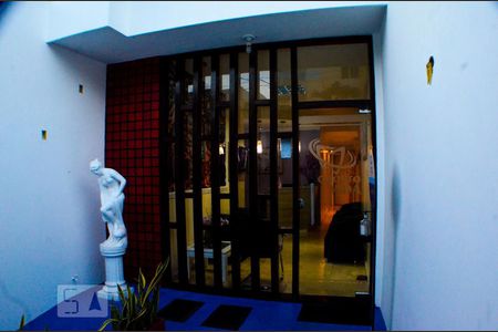 Casa para alugar com 800m², 5 quartos e 6 vagas Casa para alugar com 800m², 5 quartos e 6 vagasHall de Entrada da casa 2