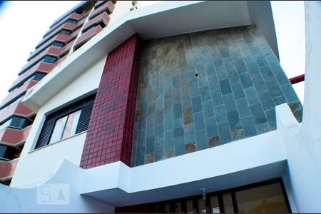 Casa para alugar com 800m², 5 quartos e 6 vagas Casa para alugar com 800m², 5 quartos e 6 vagas Entrada da casa 2