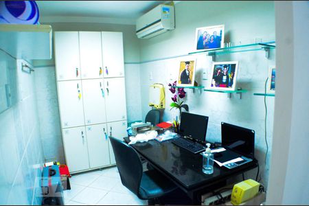 Casa para alugar com 800m², 5 quartos e 6 vagas Casa para alugar com 800m², 5 quartos e 6 vagasEscritório