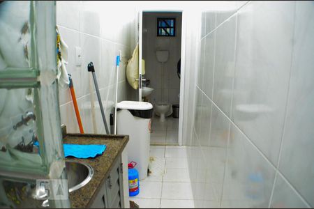 Casa para alugar com 800m², 5 quartos e 6 vagas Casa para alugar com 800m², 5 quartos e 6 vagasDetalhe da área de serviço com banheiro