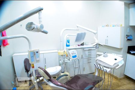 Casa para alugar com 800m², 5 quartos e 6 vagas Casa para alugar com 800m², 5 quartos e 6 vagasConsultório 1