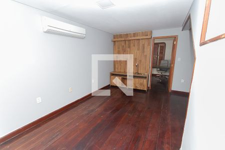 Sala 3 ambientes de casa para alugar com 3 quartos, 270m² em Vila Ipiranga, Porto Alegre