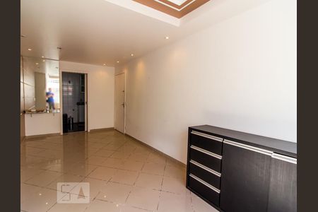 Sala de apartamento para alugar com 3 quartos, 80m² em Santa Inês, Belo Horizonte