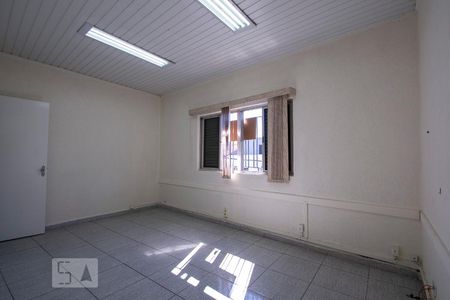 Casa para alugar com 3 quartos, 105m² em Vila Bertioga, São Paulo