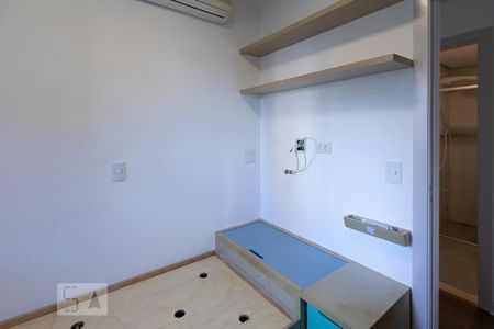 Quarto 1 de apartamento para alugar com 3 quartos, 76m² em Vila Olímpia, São Paulo
