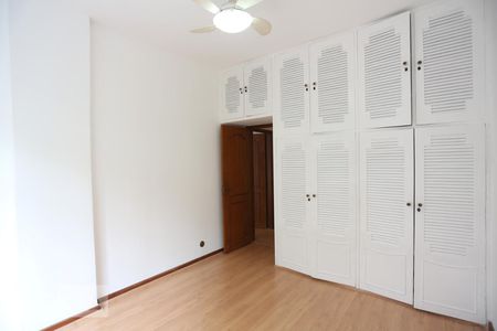 Quarto 1 de apartamento à venda com 3 quartos, 110m² em Copacabana, Rio de Janeiro