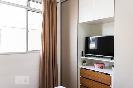 Quarto 2 de apartamento para alugar com 2 quartos, 51m² em São João Batista (venda Nova), Belo Horizonte