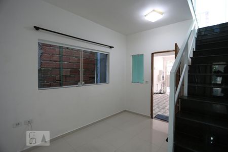 Sala de casa para alugar com 3 quartos, 160m² em Jardim das Vertentes, São Paulo