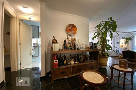 Hall sala de apartamento à venda com 4 quartos, 250m² em Vila Morumbi, São Paulo