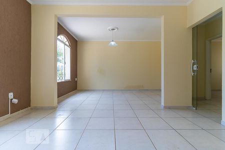 Sala de casa para alugar com 3 quartos, 146m² em Jardim Chapadão, Campinas