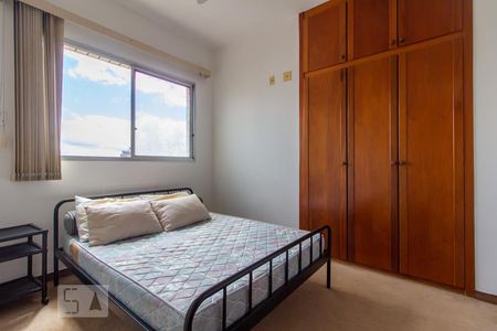 Quarto de apartamento para alugar com 1 quarto, 47m² em Funcionários, Belo Horizonte