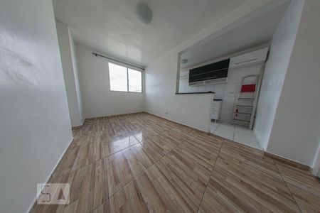 Sala de apartamento para alugar com 2 quartos, 56m² em Pinheirinho, Curitiba