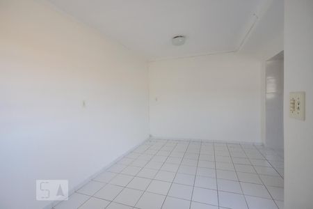 Quarto e Cozinha de casa para alugar com 1 quarto, 24m² em Vila Bandeirantes, São Paulo