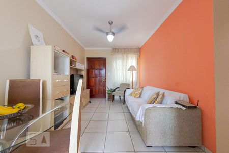 Sala de apartamento para alugar com 2 quartos, 58m² em Humaitá, Porto Alegre